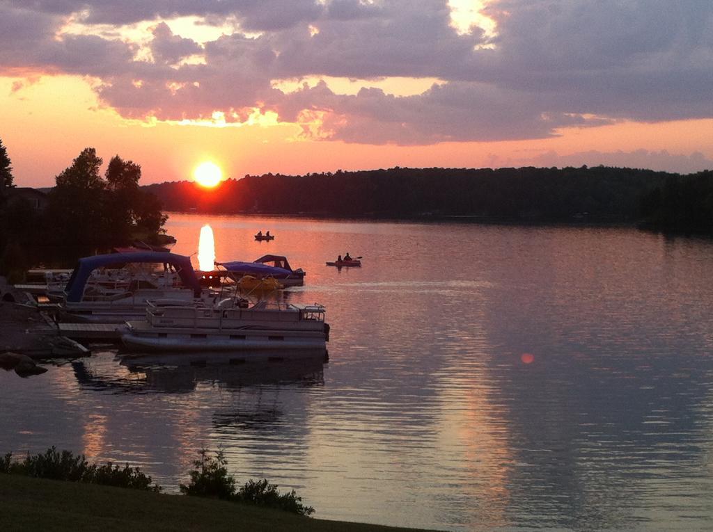 Lake Lauzon Resort Blind River Quarto foto